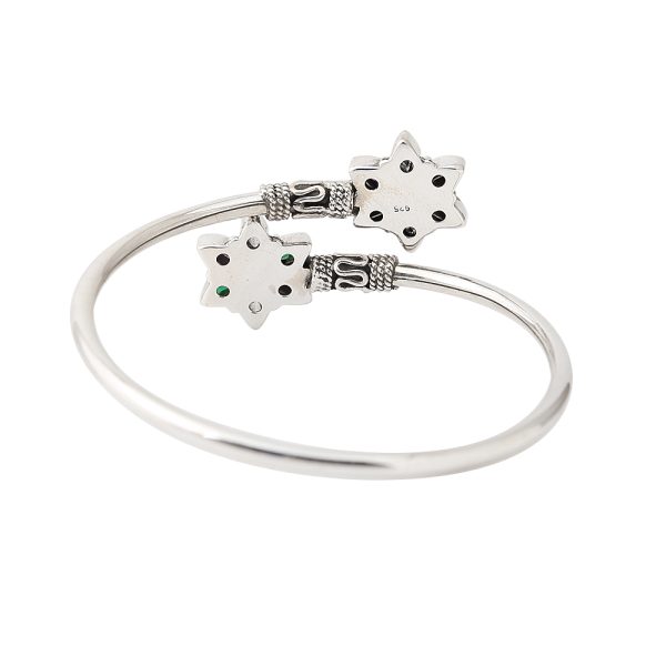 star flexible bangle