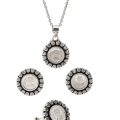 Queen Victorian Zirconia Jewelry Sets